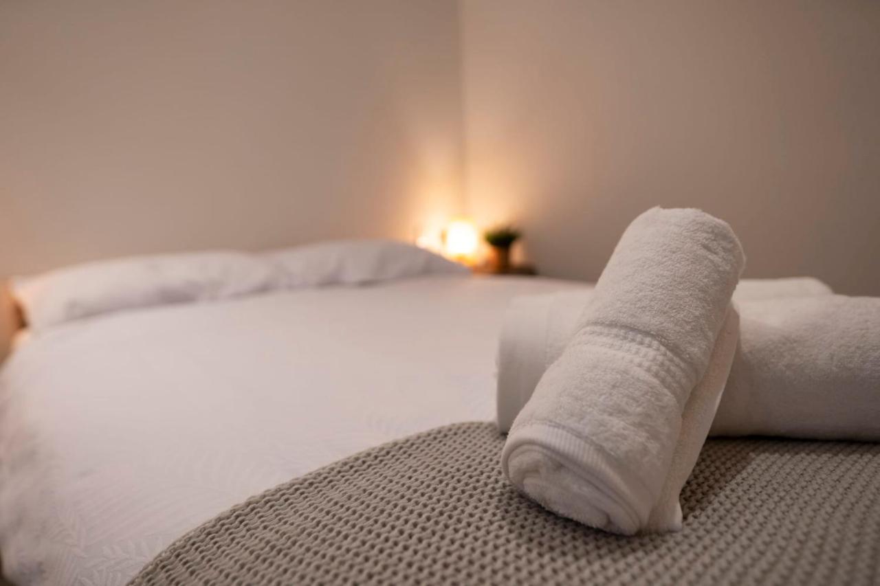 Sylvain Suites-Hosted By Sweetstay ยิบรอลตาร์ ภายนอก รูปภาพ