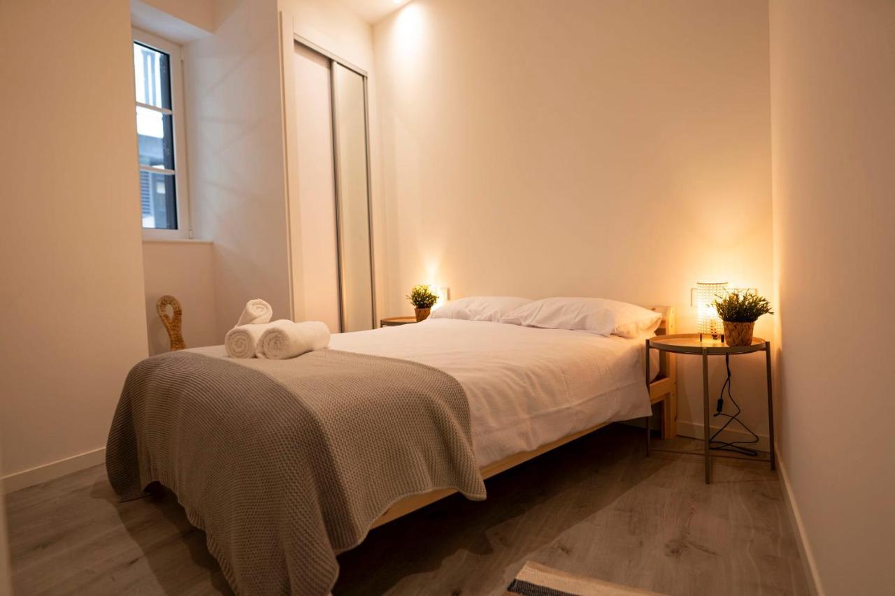 Sylvain Suites-Hosted By Sweetstay ยิบรอลตาร์ ภายนอก รูปภาพ