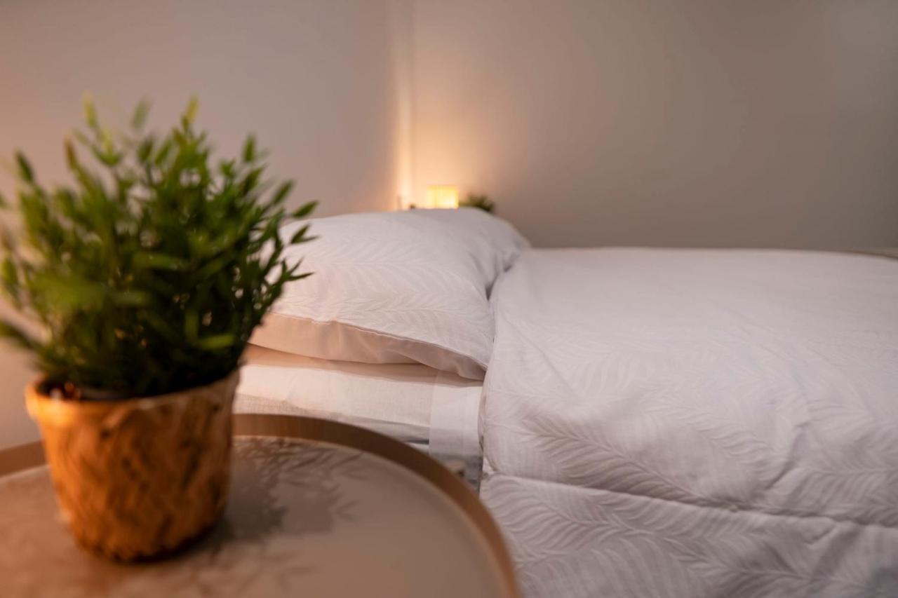 Sylvain Suites-Hosted By Sweetstay ยิบรอลตาร์ ภายนอก รูปภาพ