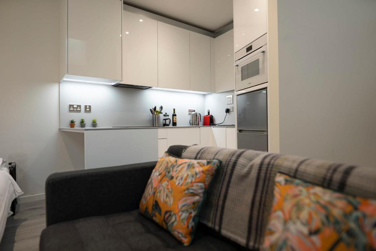 Sylvain Suites-Hosted By Sweetstay ยิบรอลตาร์ ภายนอก รูปภาพ